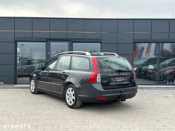 Volvo V50 1.6D DPF DRIVe - 10