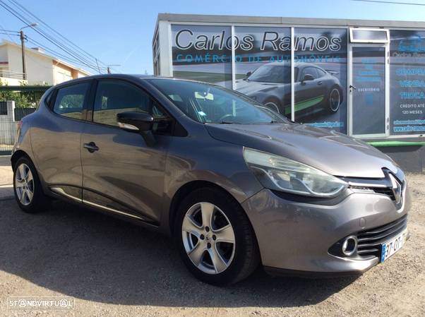 Renault Clio 1.5 dCi Dynamique S - 8