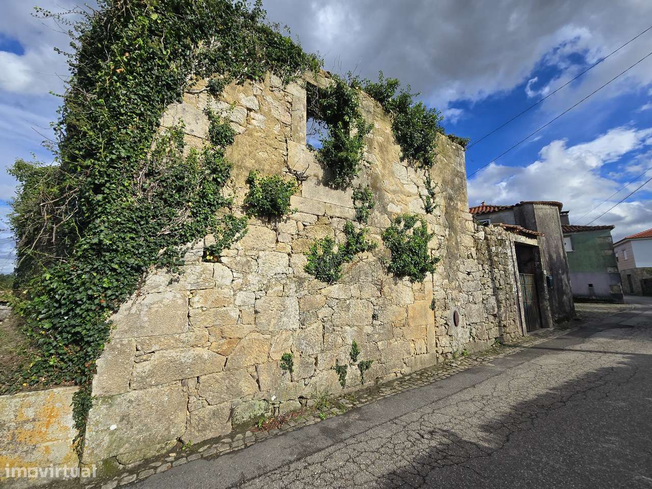 Venda Conjunta de Dois Terrenos para Construção-11