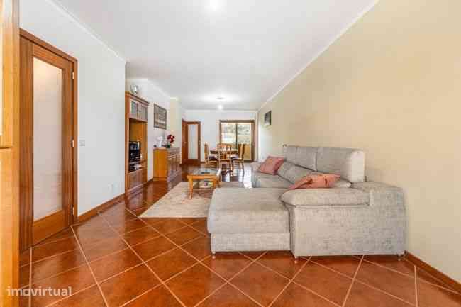 Moradia T3 em Banda no Centro da Póvoa de Lanhoso - Grande imagem: 3/26