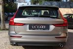 Volvo V60 2.0 T8 AWD TE Momentum Plus - 8