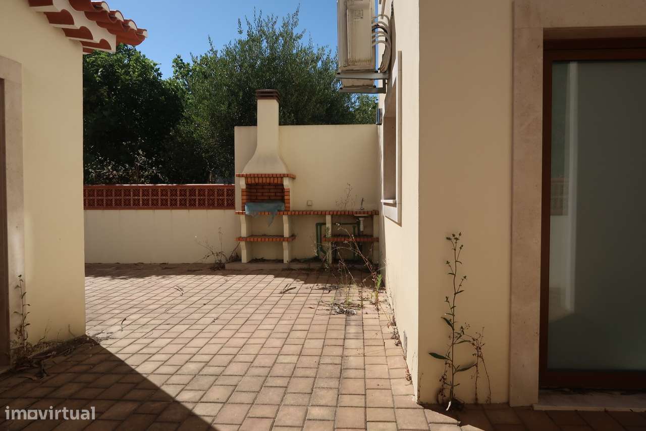 Moradia Centenária Totalmente Renovada – Centro de Fátima - Grande imagem: 4/24