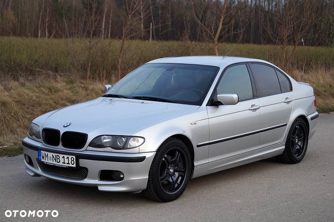 BMW Seria 3 320i - 5