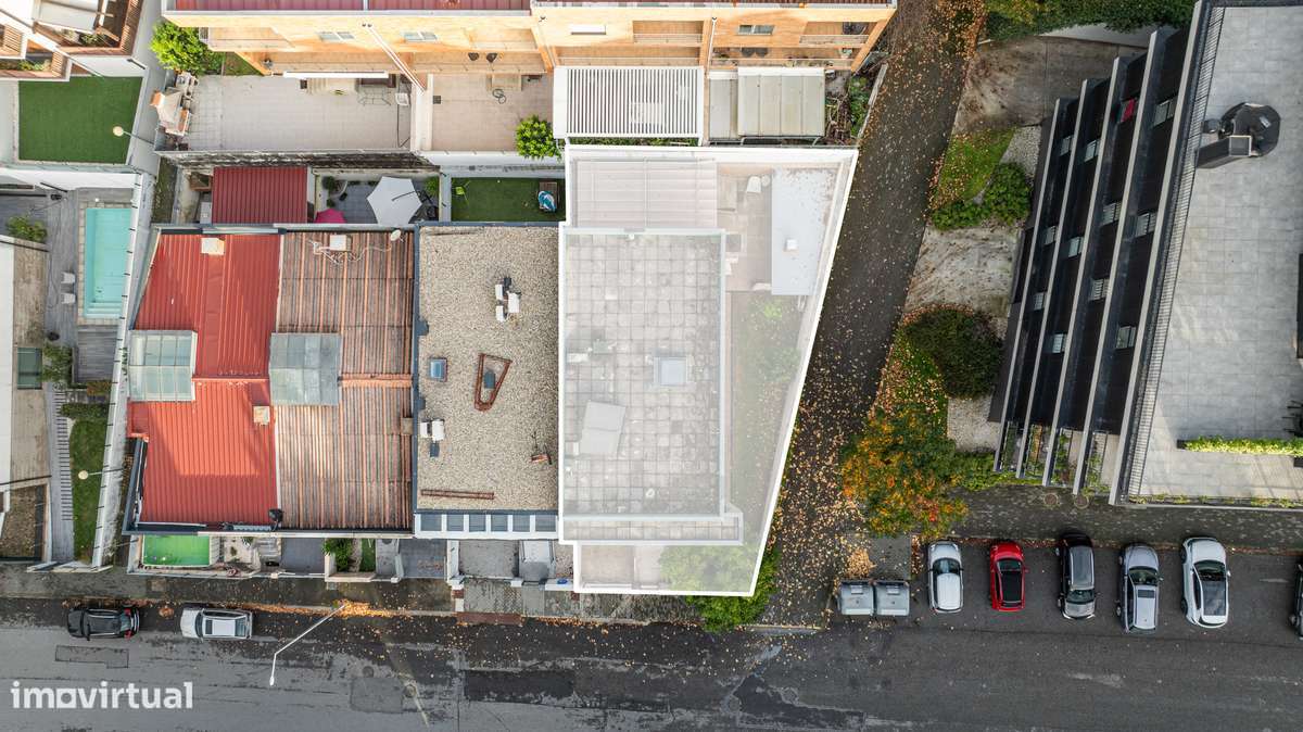 Moradia T3 + escritório à venda em Fraião - Braga-18