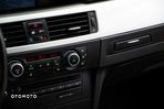 BMW Seria 3 318d Touring - 33