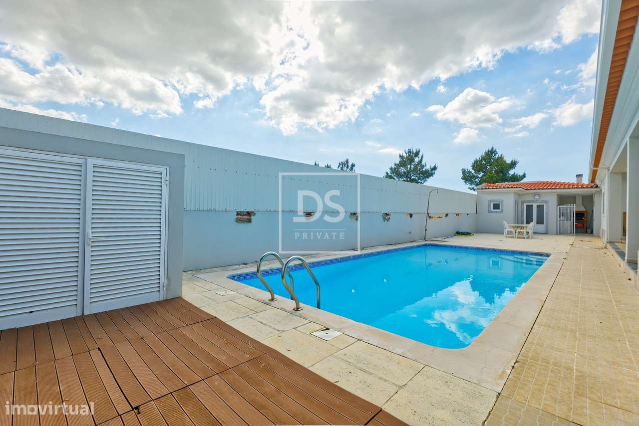 Moradia T4 Térrea com jardim e piscina na Quinta do Anjo - Grande imagem: 2/49