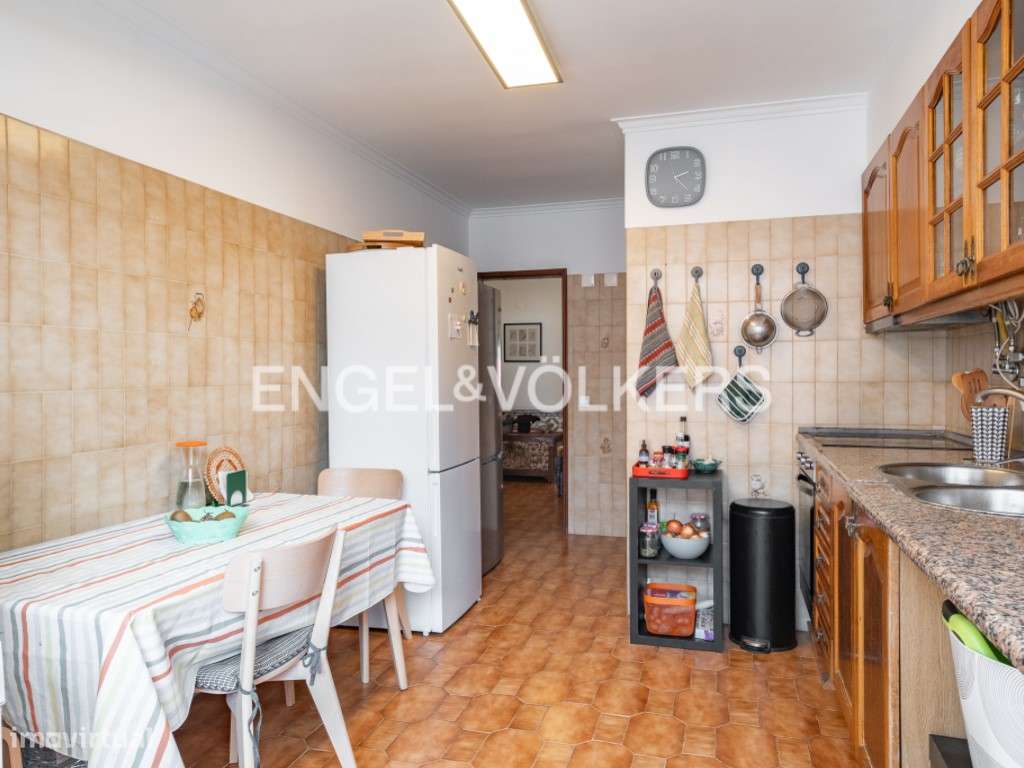 T3 soalheiro próximo a Carcavelos-9