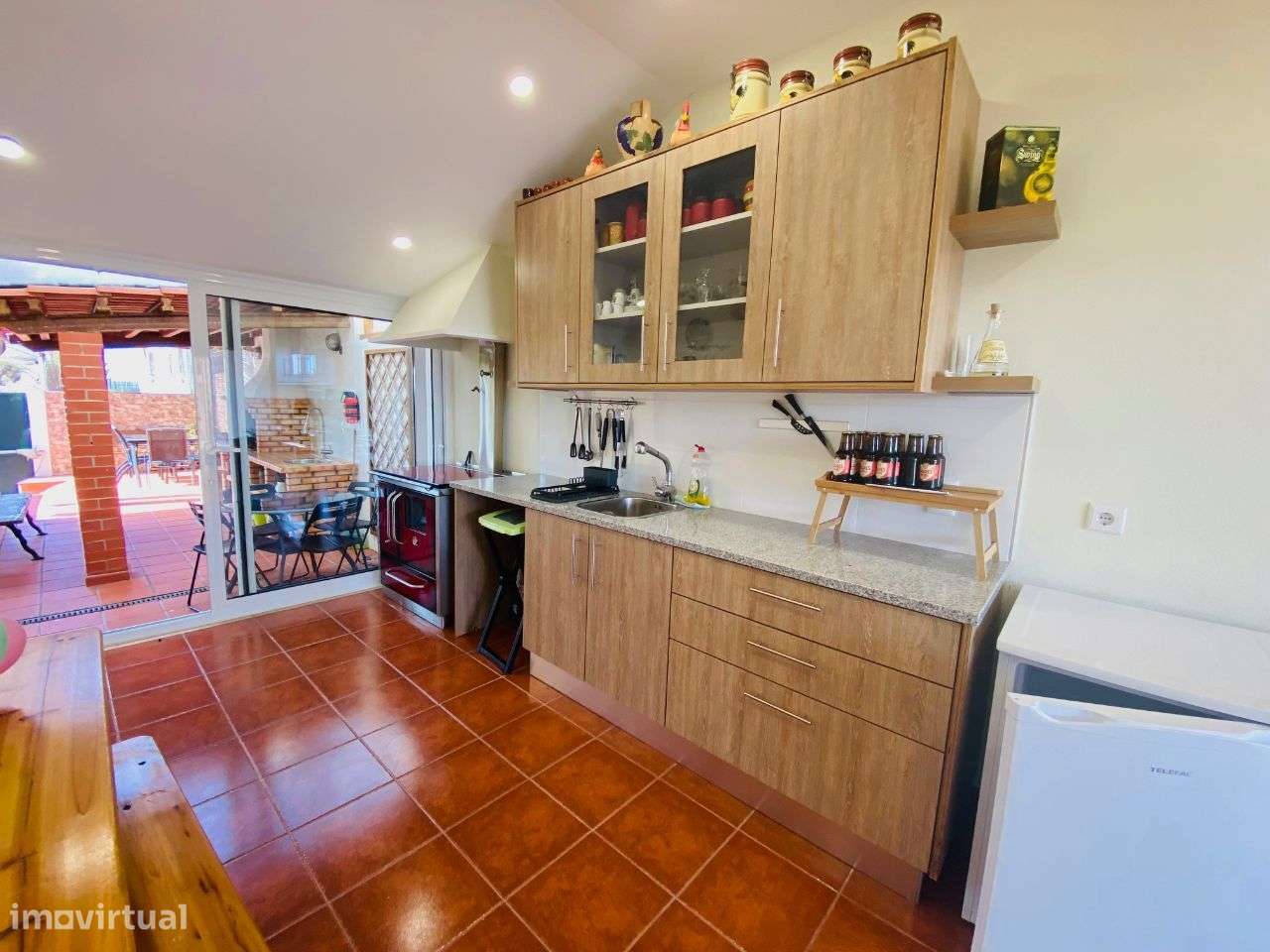 Moradia T4 com grande garagem e jardim - perto da praia-34
