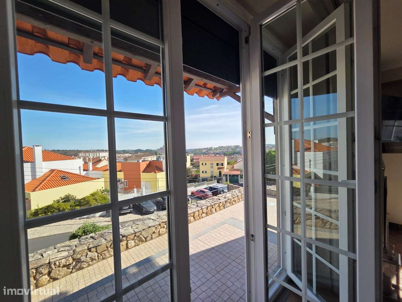 Moradia T2+1 com Anexo Independente, Jardim e Garagem – Rinchoa-29