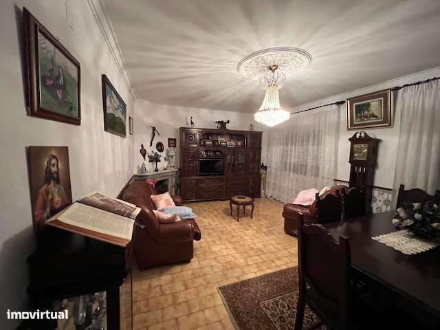 Moradia c/ Garagem, 692m2 de terreno, na Aroeira!-30