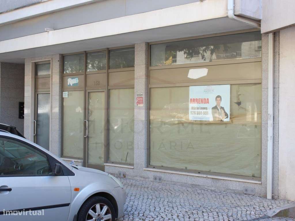 Loja para Comércio ou Serviços em Rio Maior - Grande imagem: 2/15