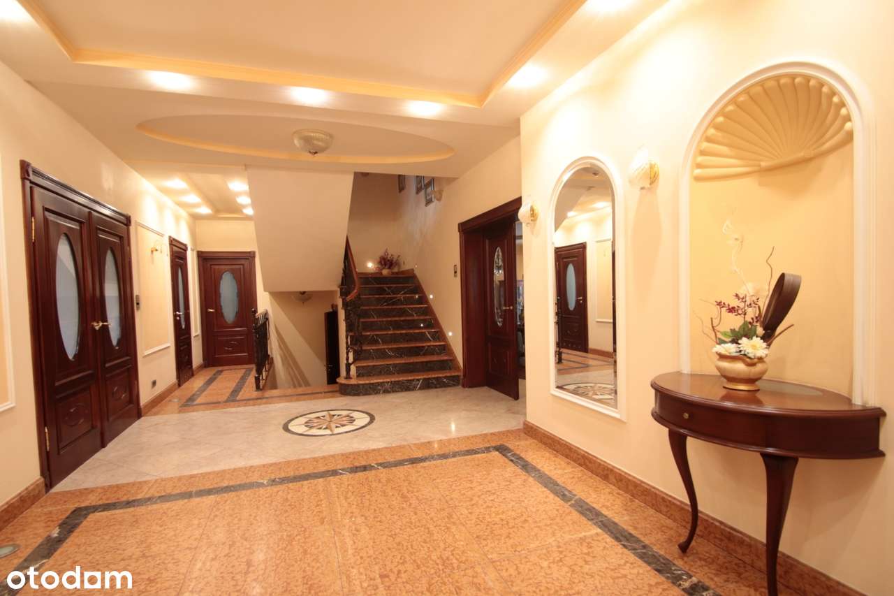 Rezydencja w Izabelinie C z basenem i sauną-13