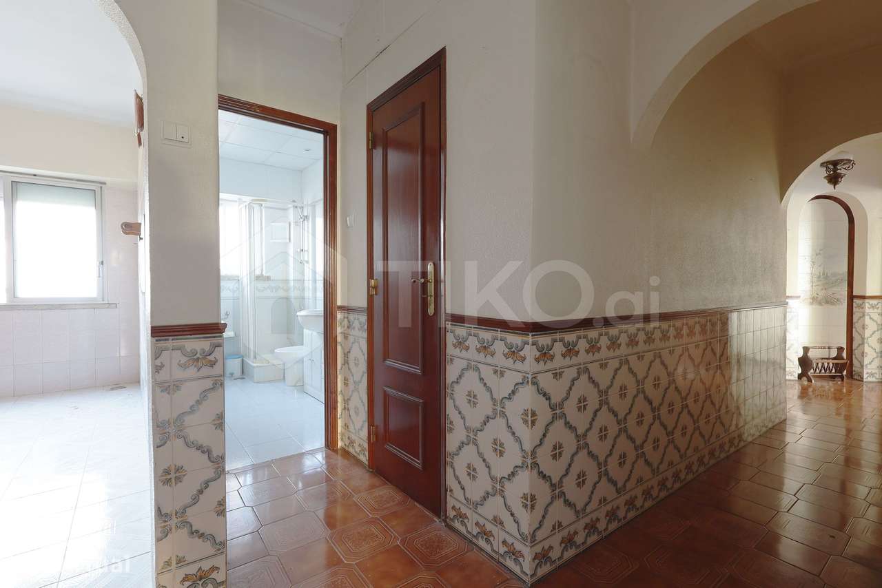 APARTAMENTO T2 na Venteira-Amadora | Excelente localização-27