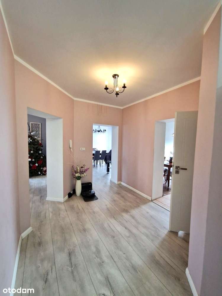 Komfortowe 5 -pokojowe mieszkanie z balkonem i ogrodem - Pełny obrazek: 4/13