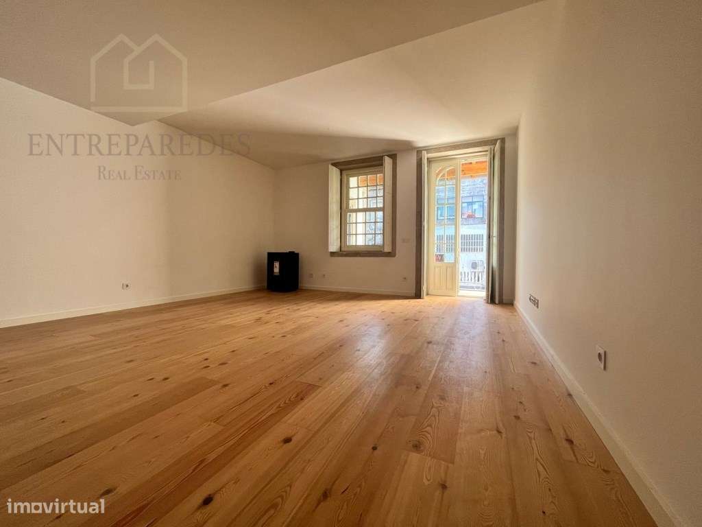 Apartamento T2 Duplex com varanda para comprar | Rua da Almada | Pr... - Grande imagem: 2/22