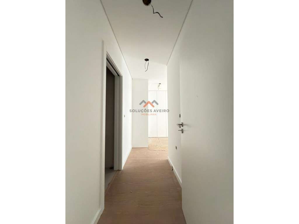 Apartamento T3 Duplex com Terraço | 3 WC | Garagem e Arrumos - Cent...-9