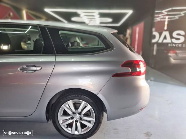 Peugeot 308 SW 1.5 BlueHDi Style EAT8 - 12