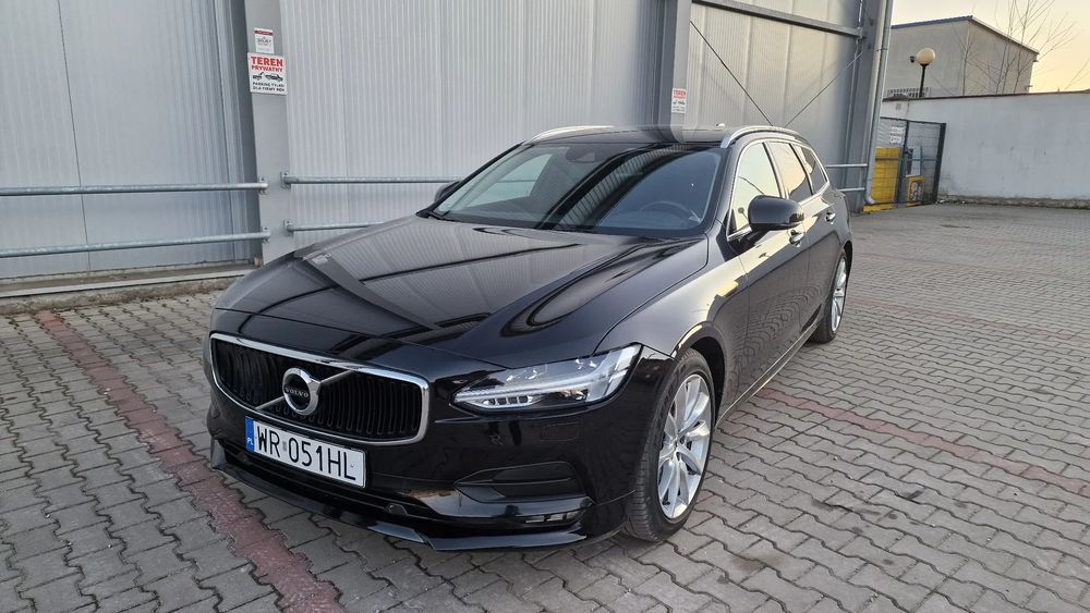 Volvo V90 D4 Momentum 2018