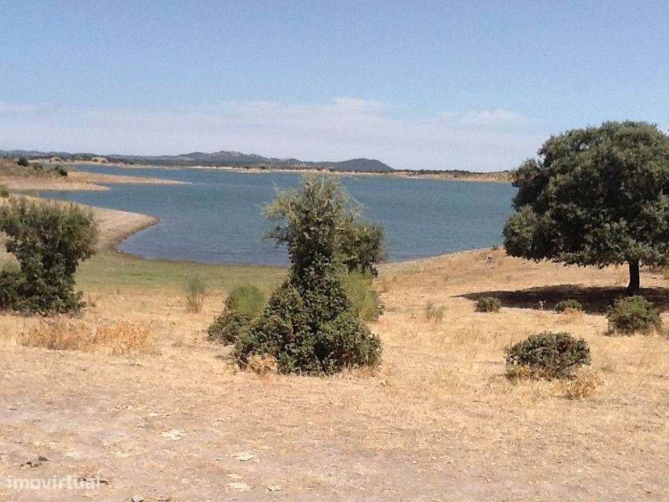 Herdade Mourão 80,44 ha banhada pelas águas do Alqueva-9