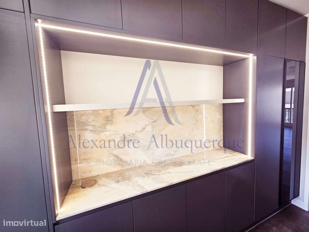 Luxuoso Duplex T 3 na Vila de Sesimbra, em segunda linha da Praia-9