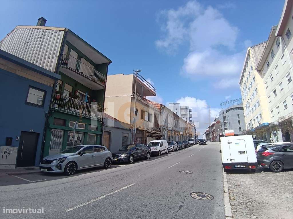 Loja para Arrendamento | São Mamede Infesta - Grande imagem: 3/34