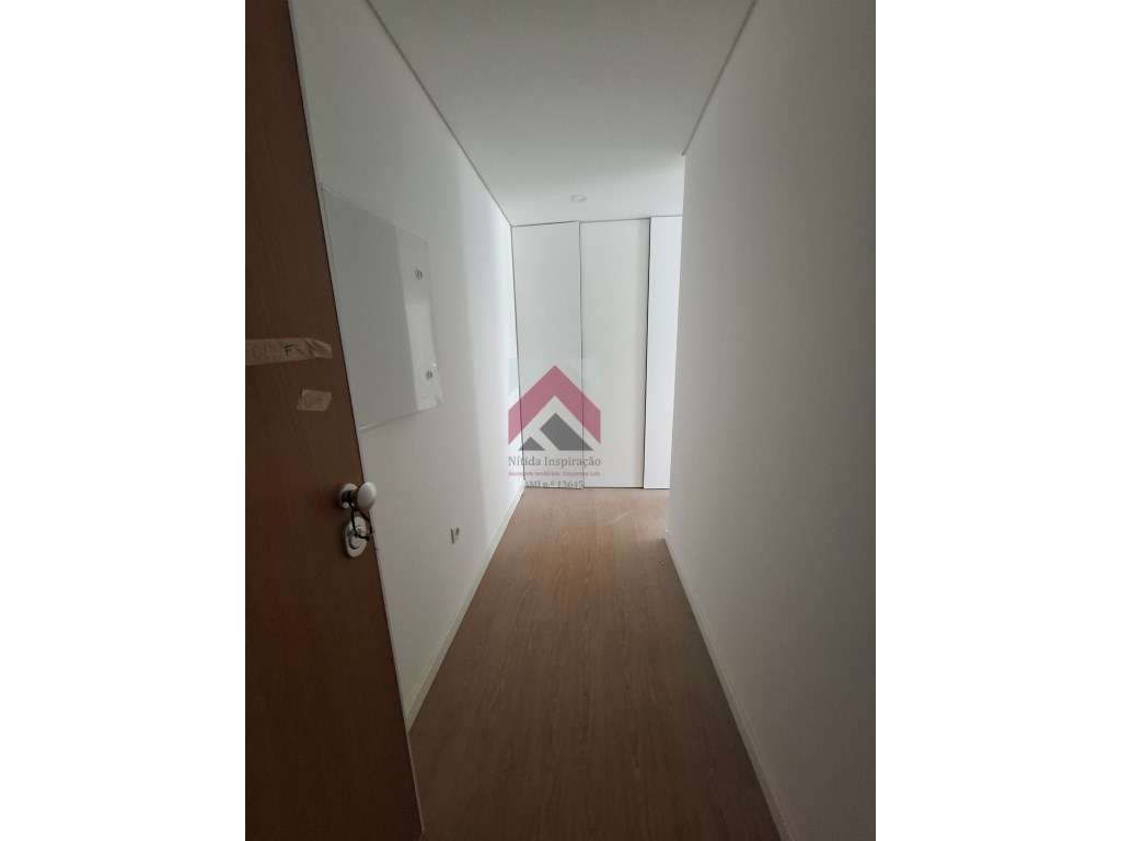 Apartamento T1 + 1 em Esgueira, Aveiro-17