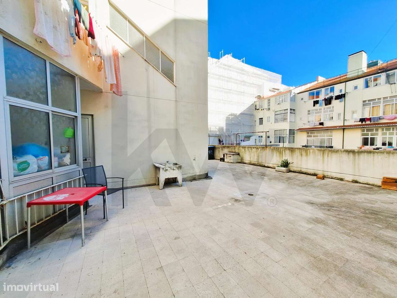 T1 | Arroios | Praça do Chile | Para renovação | Prédio com elevador-5