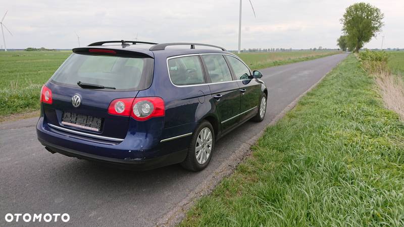 Volkswagen Passat 2.0 TDI Comfortline - 3