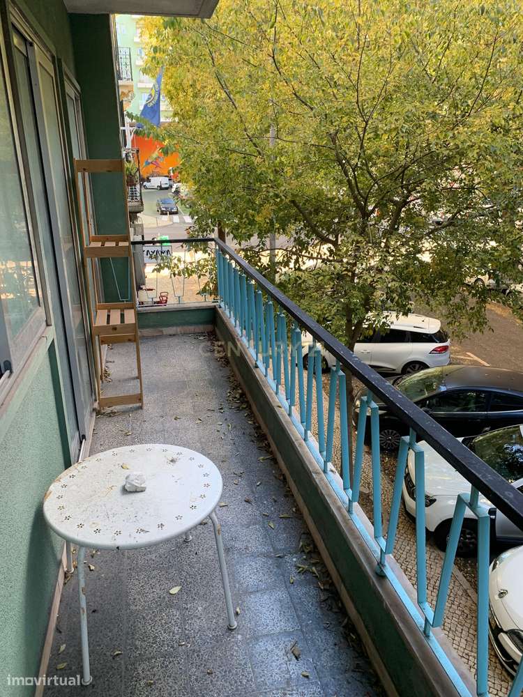 Apartamento T4 para Remodelação Total em Arroios – Rua Pascoal de Melo - Grande imagem: 4/11