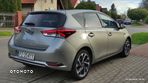 Toyota Auris - 1