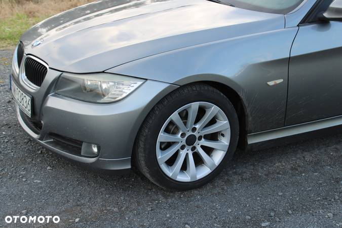 BMW Seria 3 318d - 13