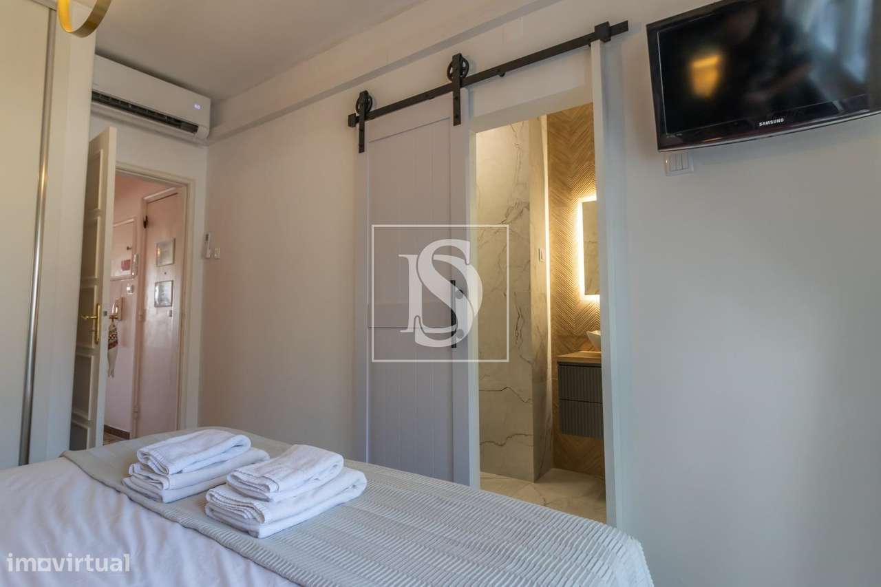T1 Remodelado e Decorado e Equipado na Av. Defensores de Chaves, Lisbo-28