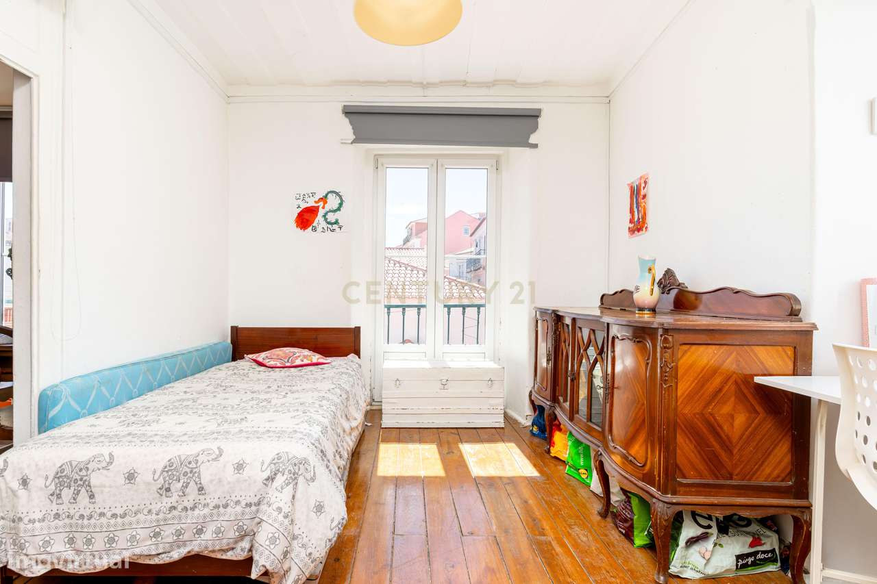 Apartamento T3 em Alfama – Autenticidade, História e Charme Lisboeta-15