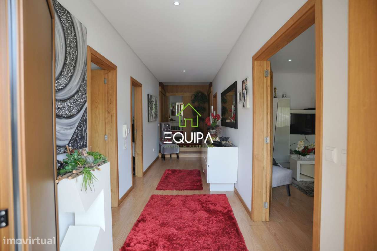 MORADIA ISOLADA T3+T2-6