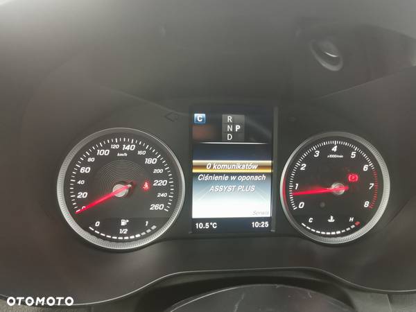 Mercedes-Benz GLC 300 Coupe 4Matic 9G-TRONIC AMG Line - 24