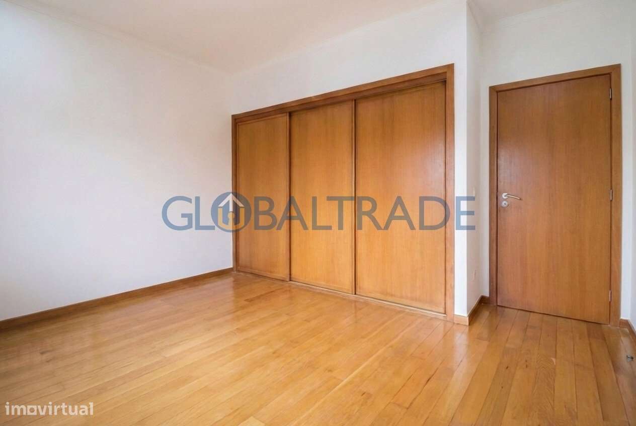 Duplex T2+1 com vista mar em Canidelo-49