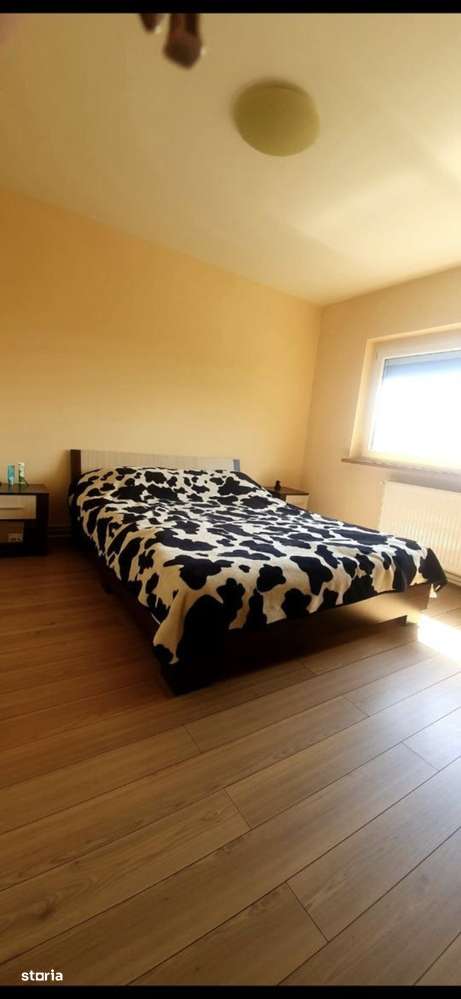 apartament cu 3 camere, situat pe Calea Torontalului. - Imagine principală: 3/8