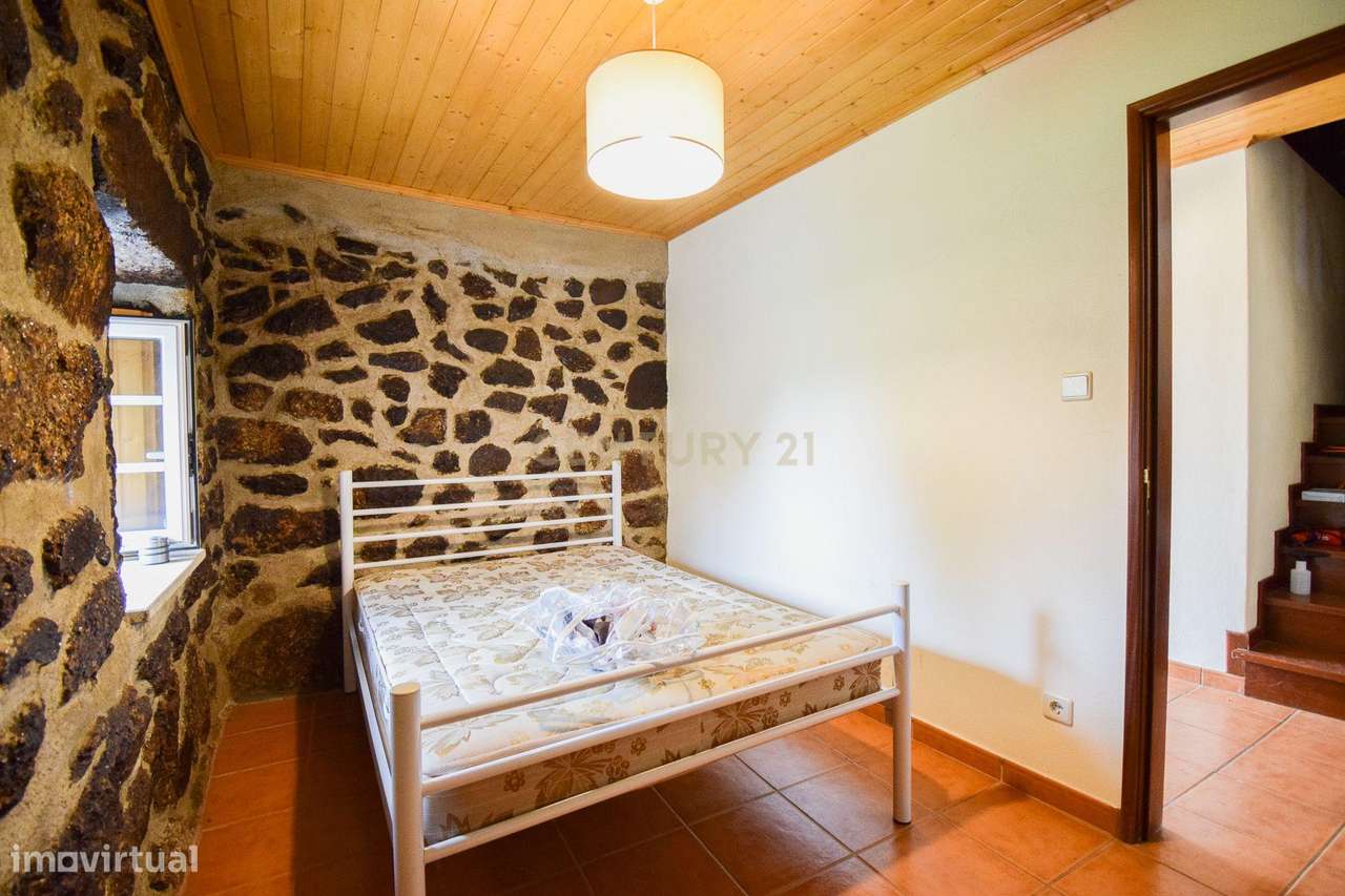 Quinta com construção em Pedra 20.000 m2 de terreno e Licença de Aloja-23