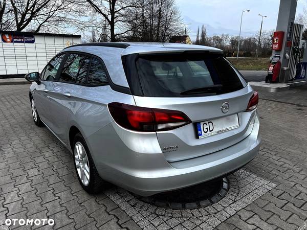 Opel Astra IV 1.6 CDTI Cosmo - 5