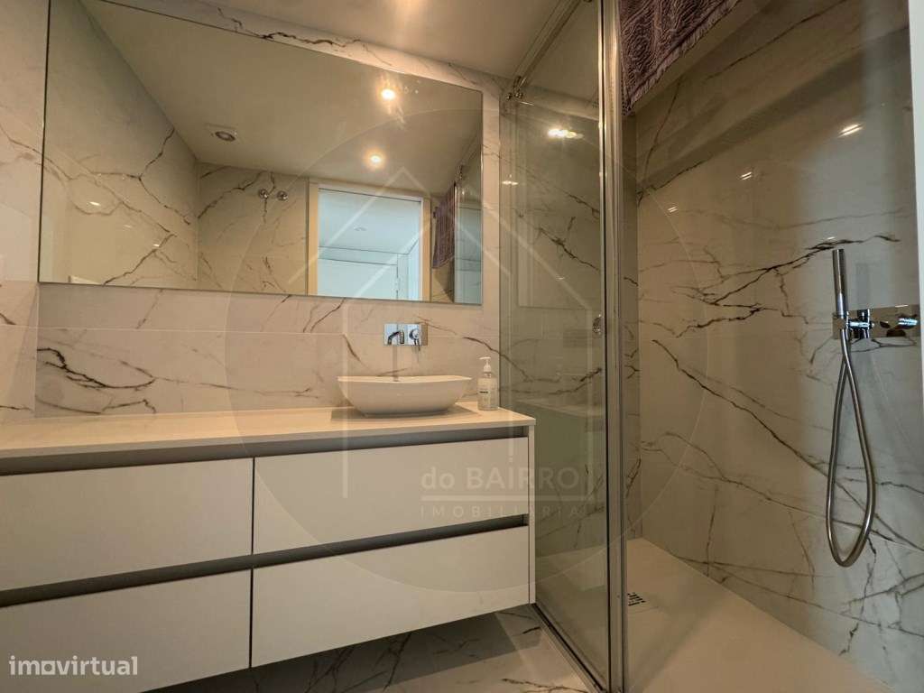 T2 novo com cozinha equipada e ar condicionado - Rua de Aires Ornelas - Grande imagem: 5/17