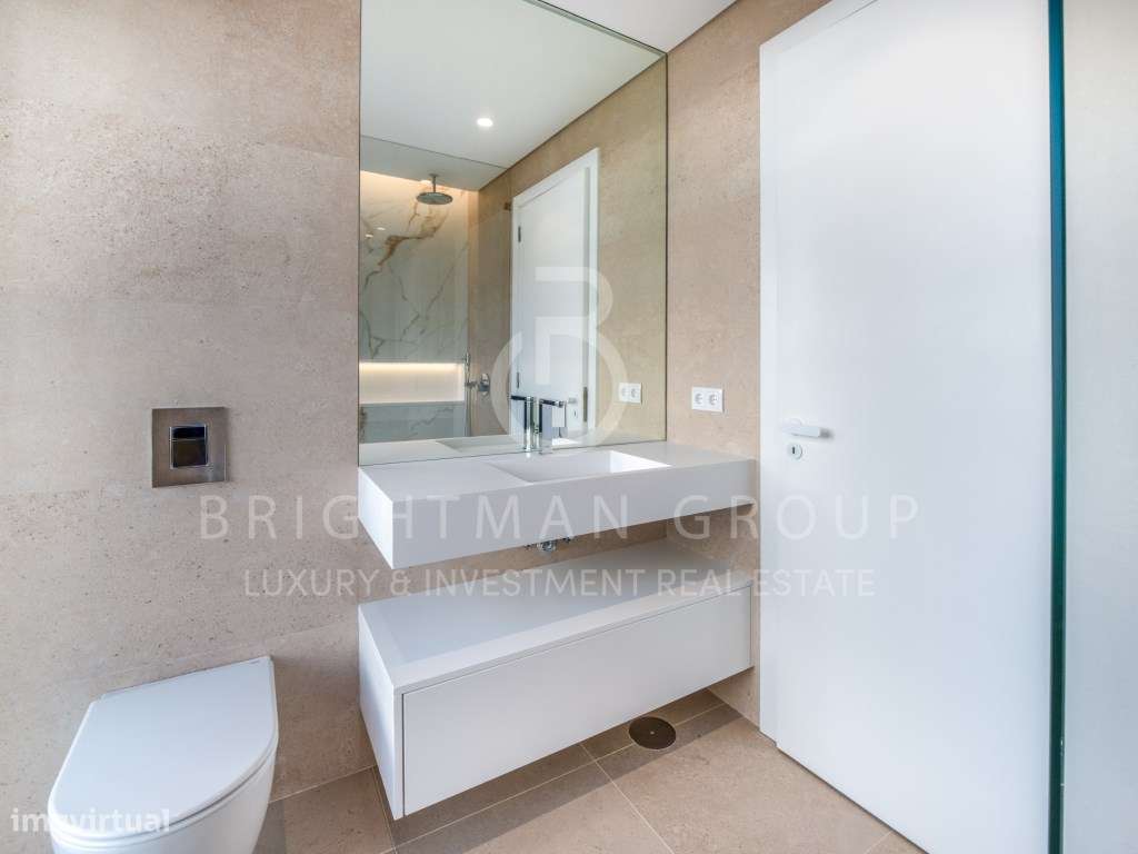 Apartamento T4 com jardim privativa, em Carcavelos-35