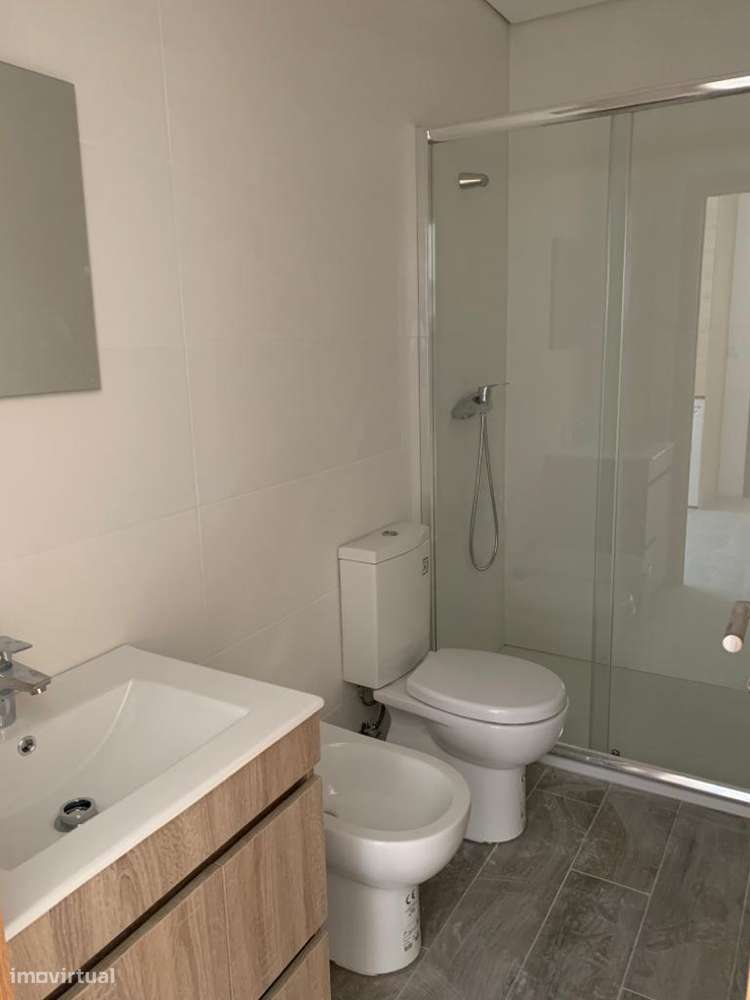 T1 Com Cozinha Equipada - Centro da cidade - Viseu - Grande imagem: 5/5