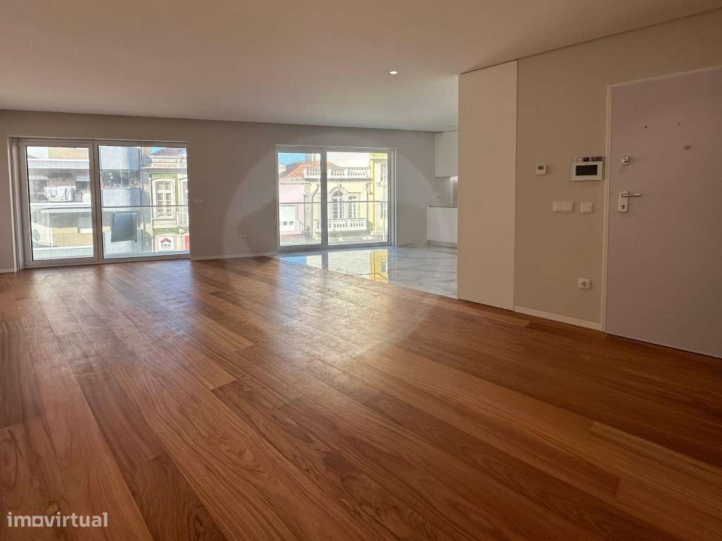 T3 no Centro da Cidade e Junto à Praia Póvoa de Varzim - Grande imagem: 4/25