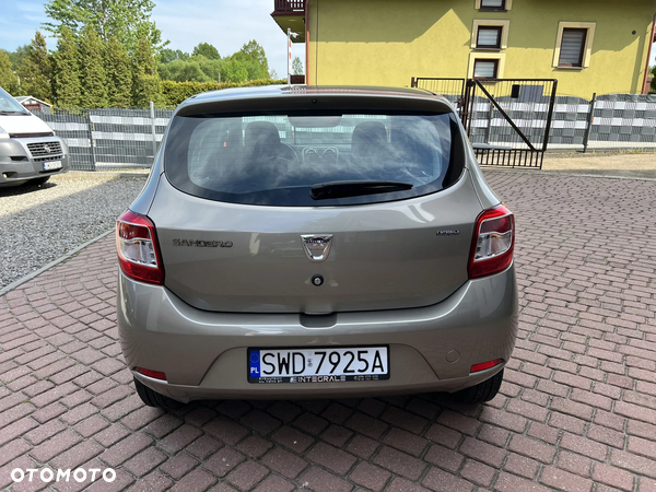 Dacia Sandero 1.2 16V Laureate - 37