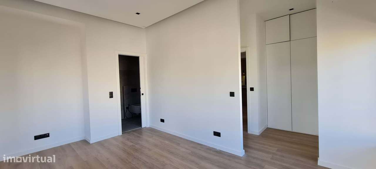 Apartamento T1+1 | Design moderno | Área ampla 111m2-22