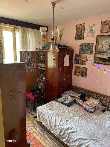 De vanzare apartament 4 camere Central-5