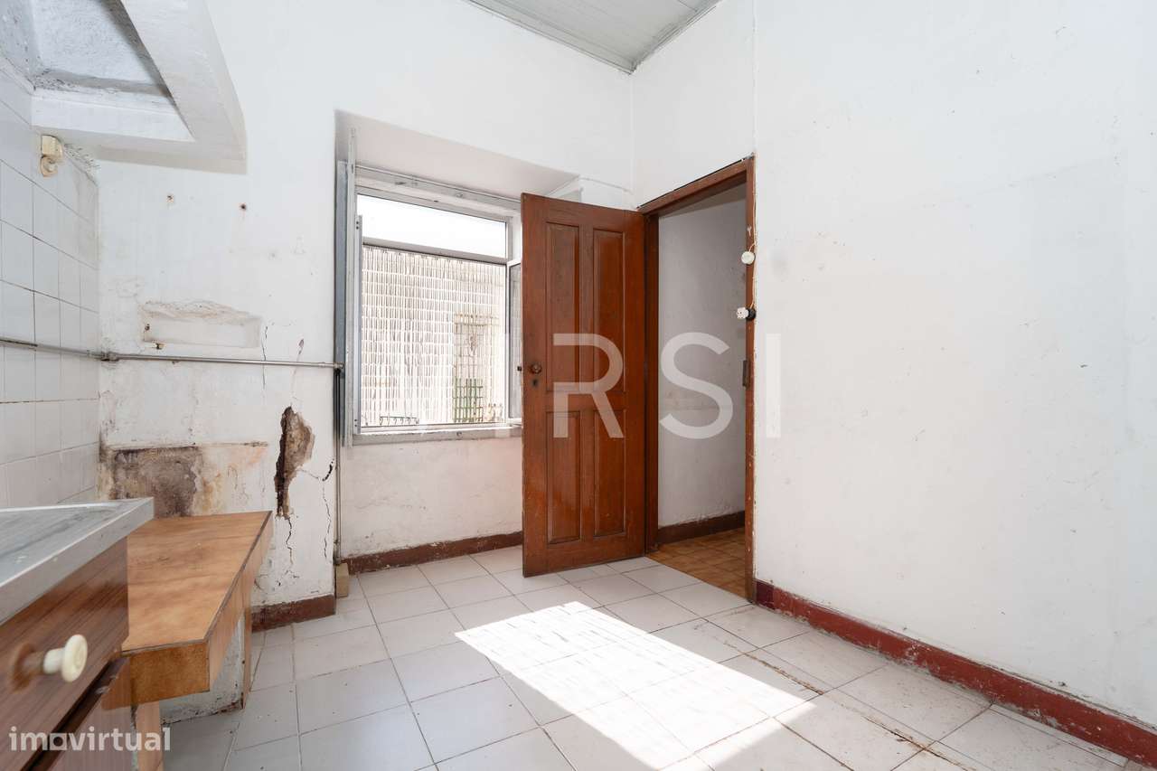 Moradia para remodelar a 3 min do ISCAC-32