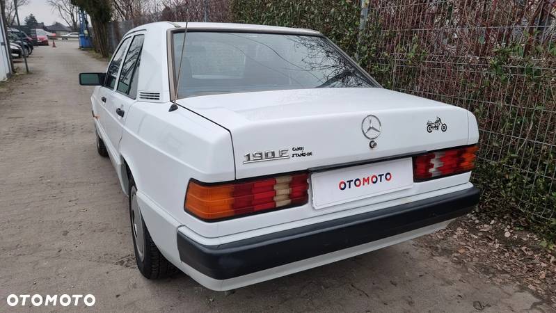 Mercedes-Benz W201 (190) - 27