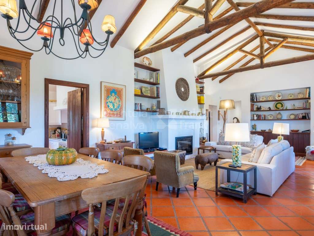 Moradia T4 com piscina e monte com 2,8 ha em Grândola - Grande imagem: 4/43