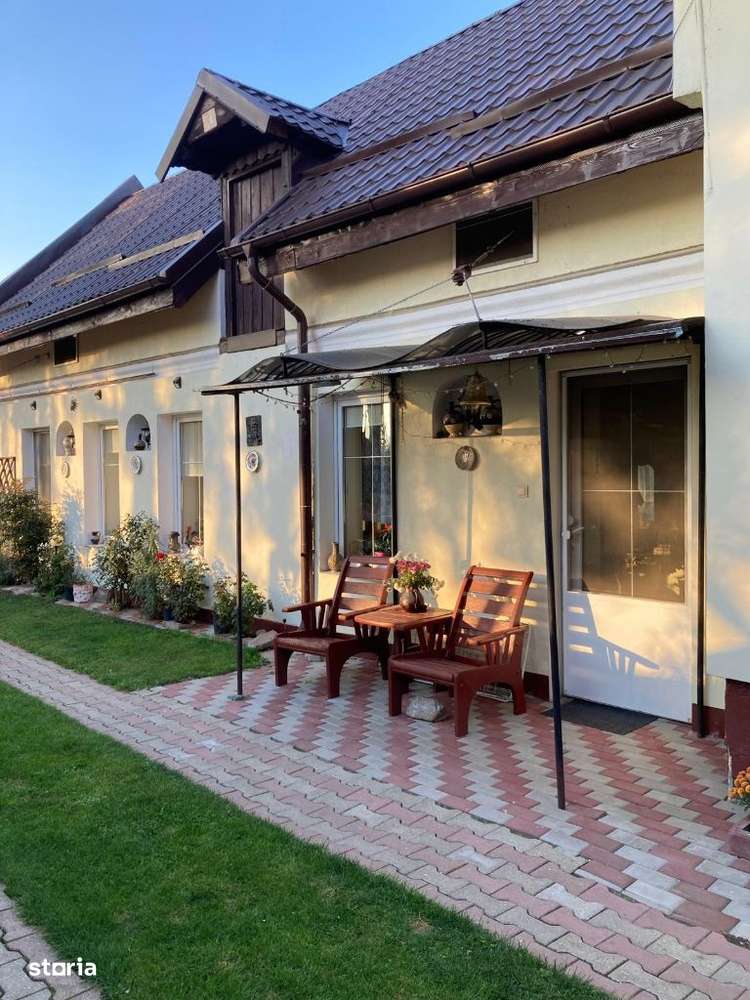 Ghimbav, casa saseasca cu teren de 1100 mp. - Imagine principală: 4/13